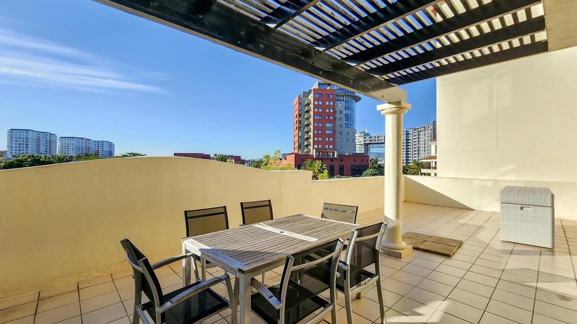 Family-Friendly Home With Ample Space Ciudad del Cabo